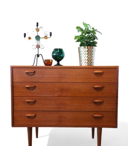 chest-with-four-drawers-by-kai-kristensen-for-fm-mobler-1960s-1.jpg